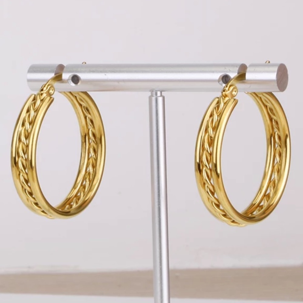 New Gold plated round hoop earrings